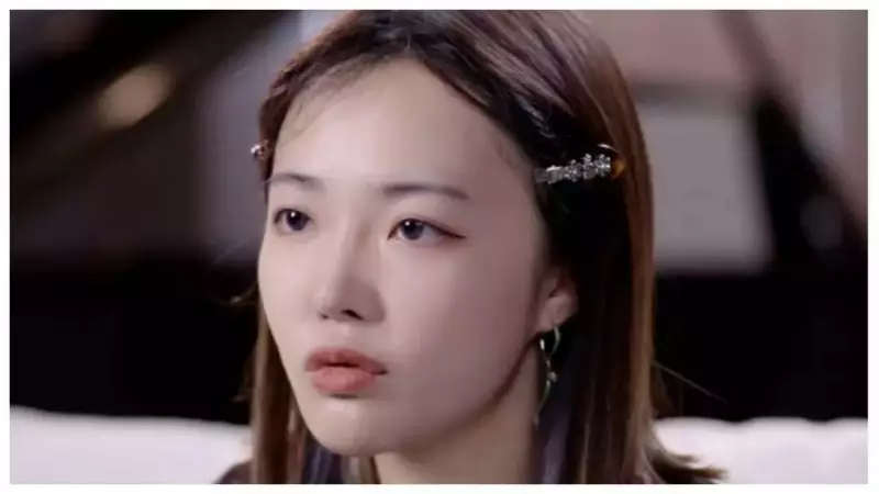 Weng Xinyi: From Tragedy to Triumph, Building a Shoe-Cleaning Empire for the Disabled