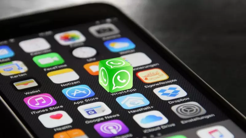 WhatsApp Tests Profile Cover Photos for iOS: New Feature Details