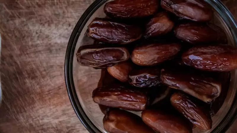 Why Eating 2 Dates Daily This Winter Boosts Energy, Digestion & Immunity