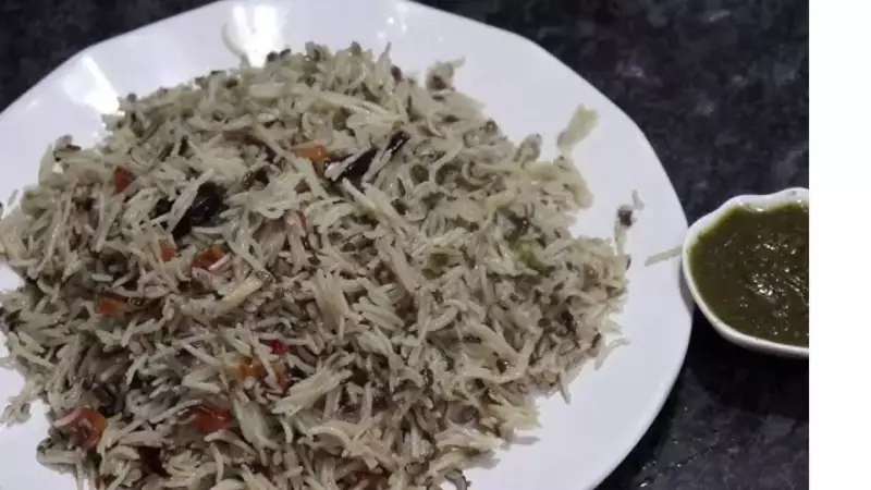 Why Urad Dal Khichdi is the Perfect Makar Sankranti Food for Health & Prosperity