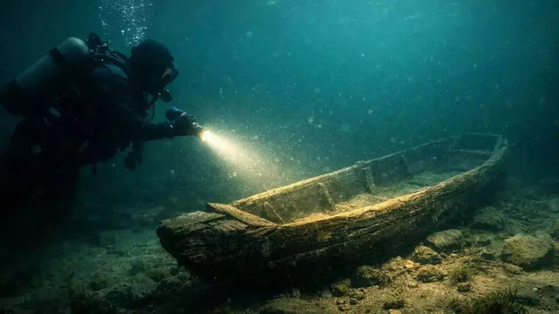 Wisconsin Lake Reveals 5,200-Year-Old Boats, Rewriting North American History