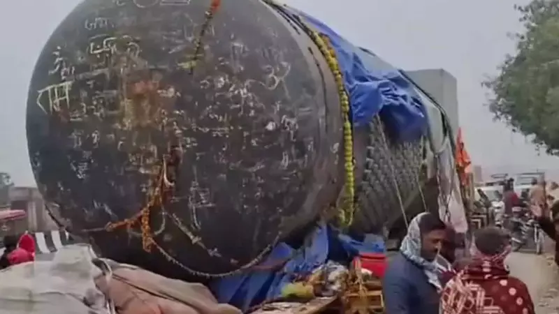 World's Largest Shivling, 33-Foot & 210-Tonne, Arrives in Bihar Temple