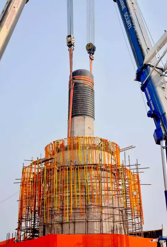 World's Tallest Shiva Lingam Installed at Bihar's Viraat Ramayan Temple