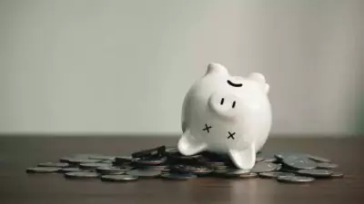 Astrological Objects That Attract Wealth: Citrine, Jade & More