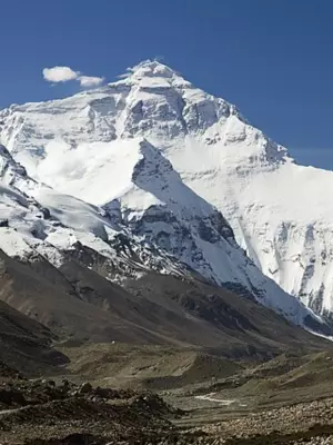 Eight Surprising Facts About Mount Everest You Probably Didn't Know