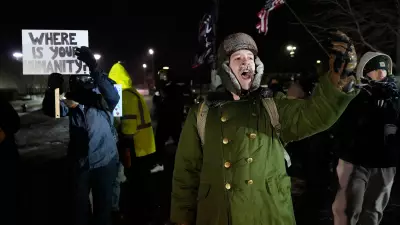 Pentagon Prepares 1,500 Troops for Possible Deployment to Minnesota