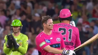 Steve Smith Smashes BBL Record with 32-Run Over En Route to Century