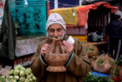 Sub-Zero Temperatures Continue in Kashmir, Chillai Khurd Brings Milder Cold