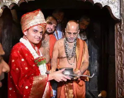 Youngest Seer Ascends Sarvajna Peetha at Udupi's Sri Krishna Mutt in Historic Paryaya