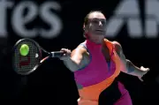 Australian Open 2024: Sabalenka Defeats Teen Jovic, Zverev Advances Past Tien