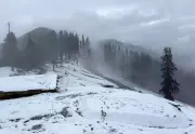 Avalanche Tragedy in Pakistan Kills 9 Family Members, Heavy Snowfall Cripples Life