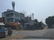 Chennai's Uthandi Road Choked by Illegal Eateries, Survey Reveals 90% Encroachment