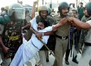 Congress Workers Protest NH-66 Toll Collection in Kozhikode Over Incomplete Road Works