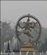 Delhi Braces for Cold Nights with Temperatures Dropping to 6-9°C, Fog and Rain Forecast