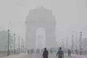 Delhi's Sunny Winter Day Marred by Poor Air Quality: AQI 138 Persists