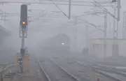 Dense Fog Disrupts Delhi-Patna Trains, Multiple Services Delayed by Hours