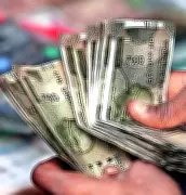 Economic Survey: Rupee's Strategic Weakness Deters Foreign Investment in India