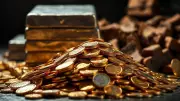 Gold Prices Surge Rs 1,509 as Venezuela Tensions, US Data Drive Recovery