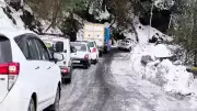 Himachal Pradesh: Over 800 Roads Blocked, Power Outages Hit State Amid Rain and Snow