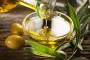 How Olive Oil Can Transform Your Skin in India's Harsh Climate