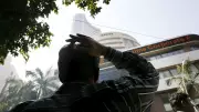 Indian Stock Market Ends Friday with Modest Gains as Early Optimism Fades