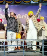 Kejriwal, Mann Declare War on Gangsters After AAP's 70% Panchayat Poll Sweep