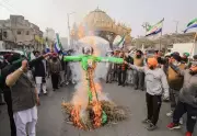 Kisan Mazdoor Morcha Burns Effigies, Warns of Protests Over Farmer Arrests