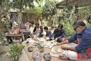 Kolkata Artists Host Nature-Infused Workshops for Creative Reconnection