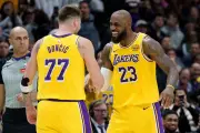 LeBron James Probable for Lakers vs Bucks Clash on Jan 9, 2026