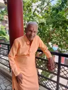 Prayagraj's 100-Year-Old Former Blind School Principal Donates Eyes After Death