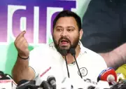 RJD Holds Strategy Meeting at Tejashwi's Residence, Reviews Poll Performance