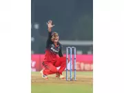 Shreyanka's Middle-Order Blitz Powers RCB to Third Straight WPL Win Over GG