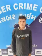 Surat Cyber Police Nab Wanted Fraudster at Delhi Airport, Foiling Russia Escape