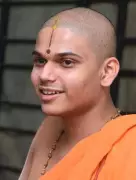 Udupi's Sri Krishna Temple Enforces Strict Dress Code Under New Paryaya Leadership