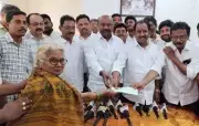 Visakhapatnam Mayor Distributes Compensation for Road Widening Project