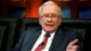 Warren Buffett's Gold Critique: Farmland Over $7 Trillion Cube as Prices Dip Below $4,900/oz