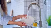 Winter Dishwashing Woes: Simple Tricks to Keep Your Hands Warm and Pain-Free