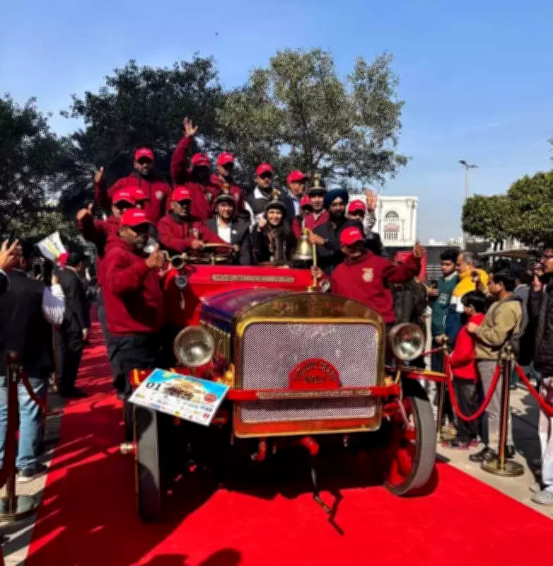1914 John Morris Fire Engine Wins Dual Trophies at Prestigious Vintage Car Rally
