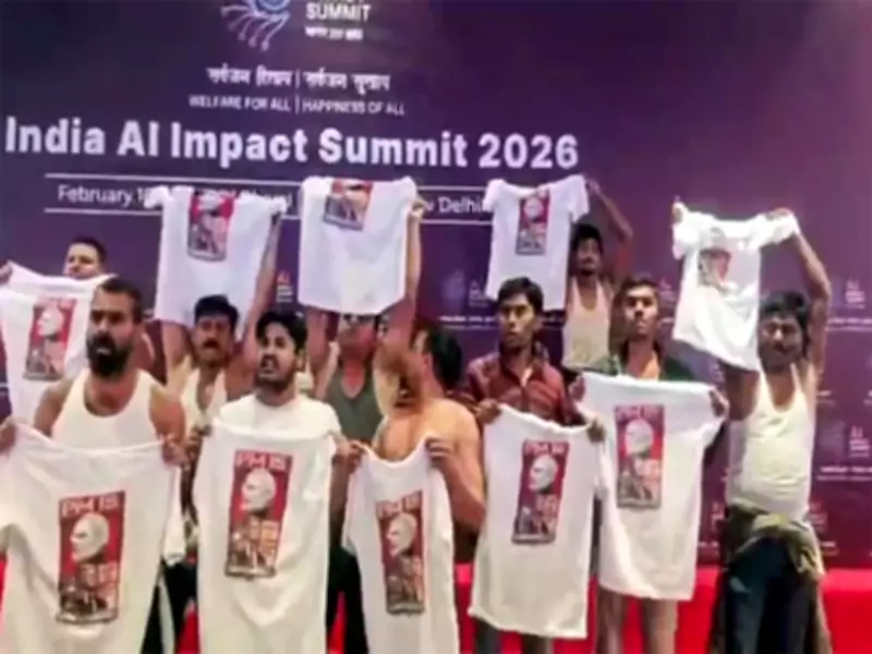 277 Eminent Indians Condemn Youth Congress 'Shirtless' Protest at AI Summit
