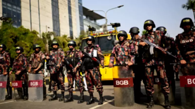 50 Injured in Bangladesh Police Clash During Protests Near Muhammad Yunus's Residence