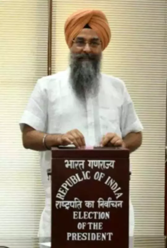 AAP Launches Social Media Campaign Against Badals Over SGPC Corruption Allegations