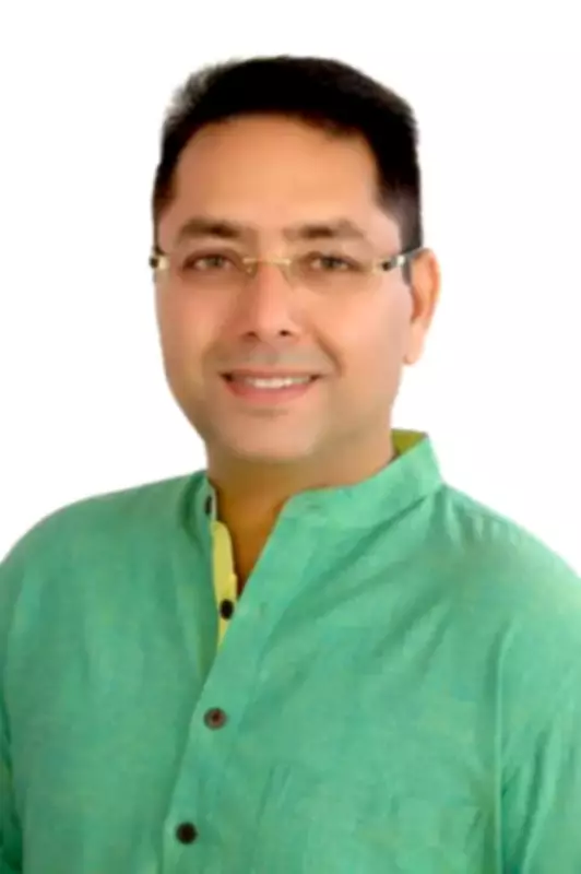 AAP Leaders Celebrate Kejriwal's Acquittal, Demand Apology from Modi and Shah