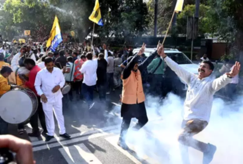 AAP Leaders Kejriwal, Sisodia Discharged in Excise Case; Party Celebrates Victory