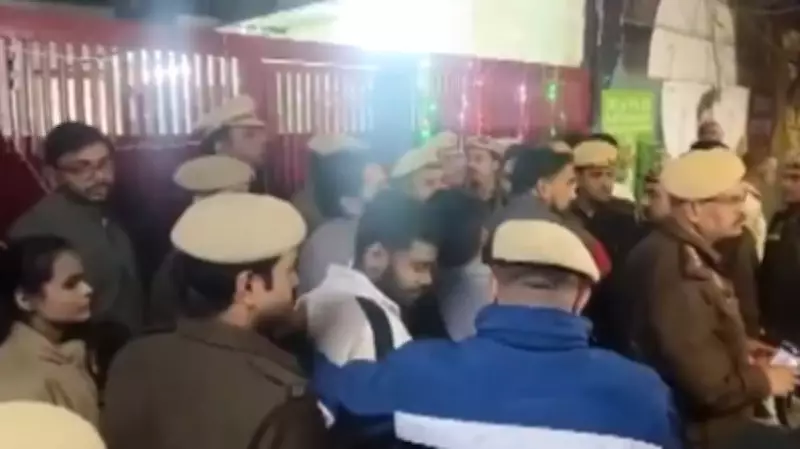 ABVP and Left Activists Clash Over Journalist Assault Allegations at DU Protest