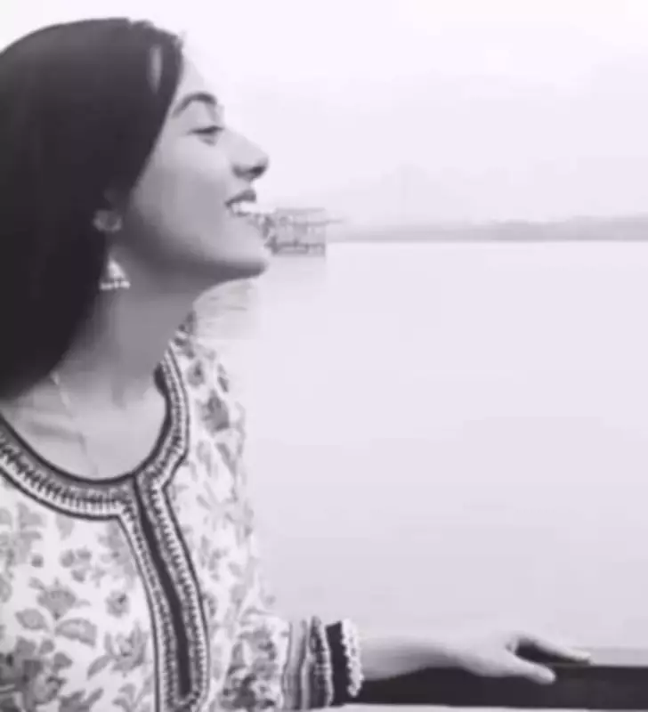 Amrita Rao Pays Tribute to Madhubala by Recreating Iconic Song at Howrah Bridge