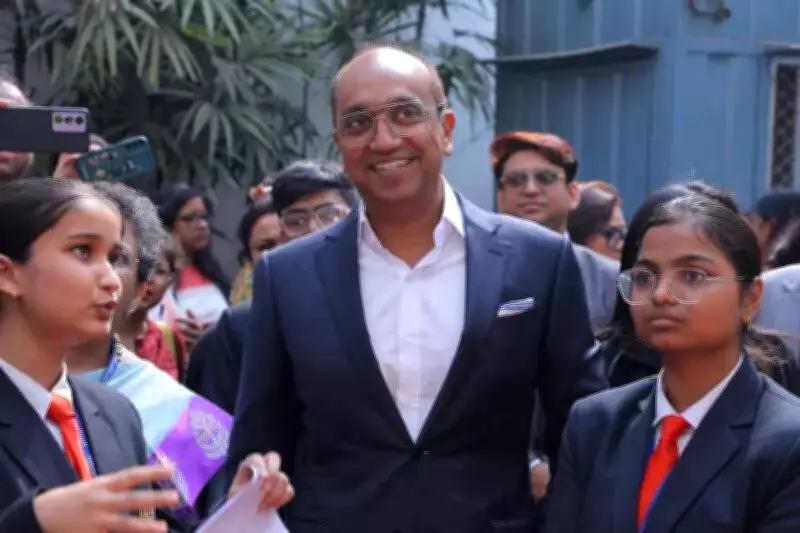 Apeejay School Park Street Celebrates Golden Jubilee with Luminara Carnival