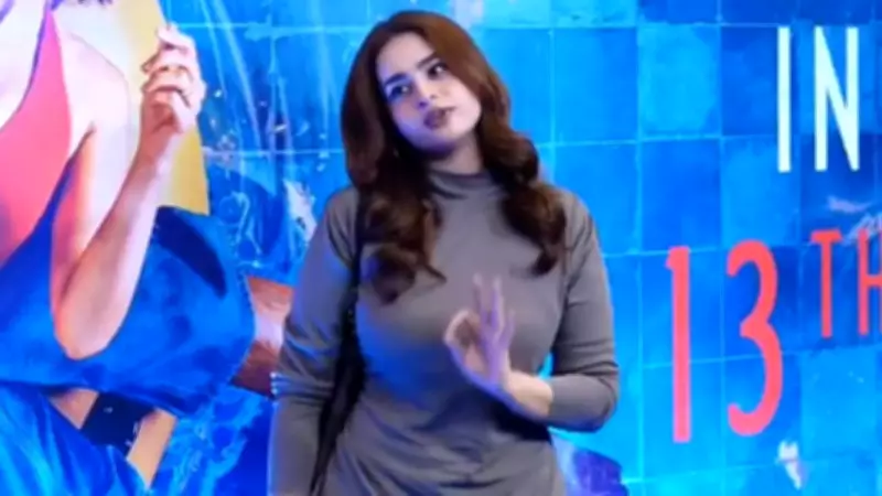 Ayesha Khan's Firm Red Carpet Rebuke to Paparazzi Sparks Consent Debate