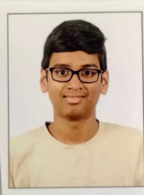 Bengaluru Student Vishnu Sai Theja Tops Karnataka in JEE Mains with 99.99 Percentile