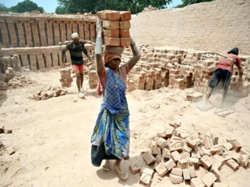 Bharatiya Mazdoor Sangh Demands Universal Implementation of Labour Laws