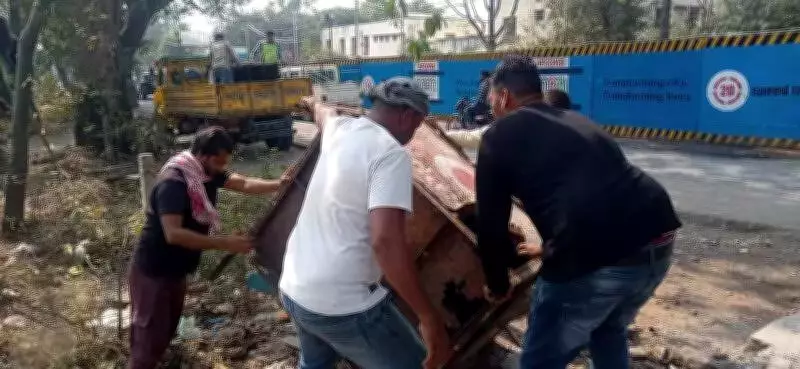 Bhopal BMC Intensifies Anti-Encroachment Drive at Jawahar Chowk for Metro Corridor